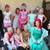 Basteln mit Kinderprogramm zum Geburtstag Meerjungfrauenparty