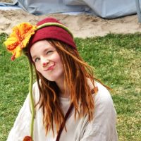 Clown Zausel denkt scharf nach und weiß es schon bevor er es weiß