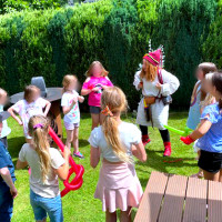 Tolle Spiele im Garten zur Geburstagsfeier mit Kinderanimation